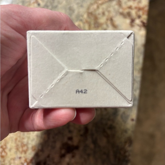 HAUS LABS BY LADY GAGA 
Triclone skin tech foundation 
30 ML / 1 FL.0Z - Picture 6 of 7